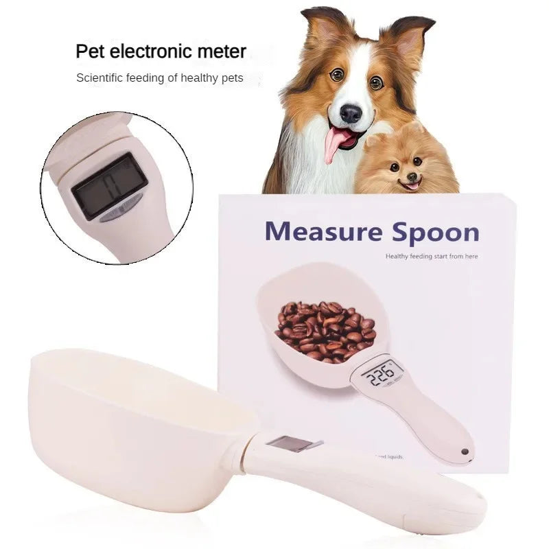 Electronic pet food measuring scoop