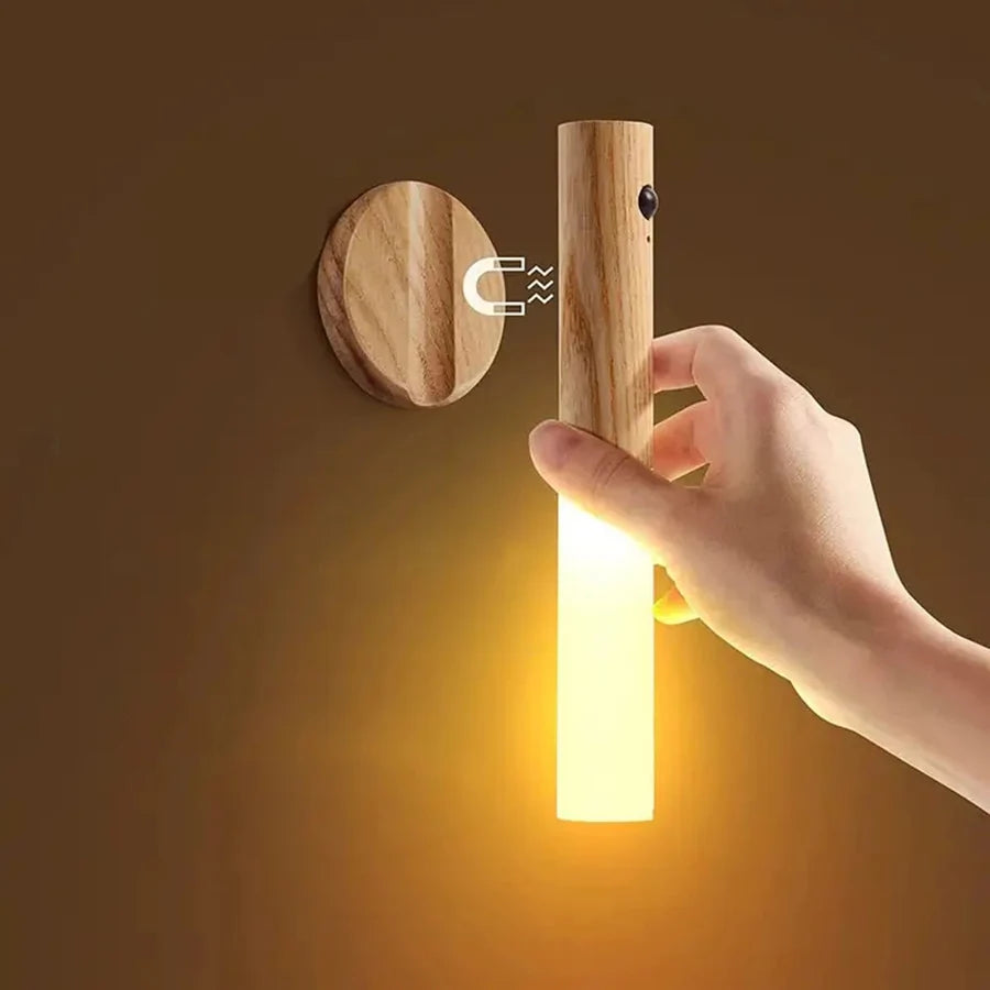 Charging wall lamp