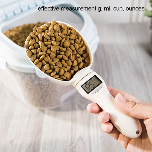 Electronic pet food measuring scoop