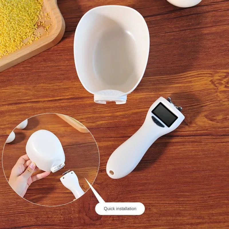 Electronic pet food measuring scoop